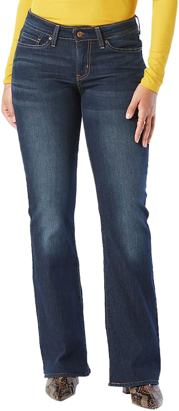 Signature by Levi Strauss &amp; Co. Gold Label Women's Modern Bootcut Jean